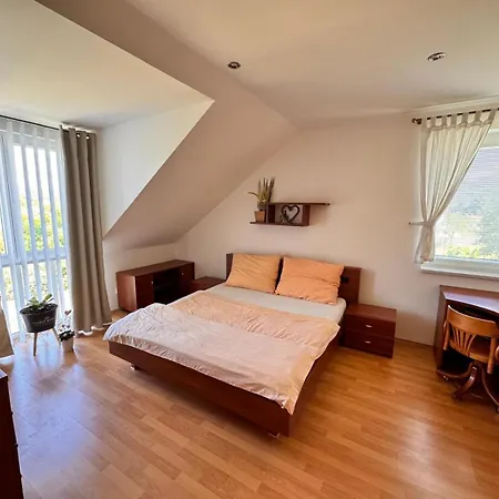 ゲストハウス Moravian Garden House Adults Only