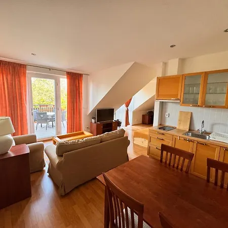 ゲストハウス Moravian Garden House Adults Only 3*
