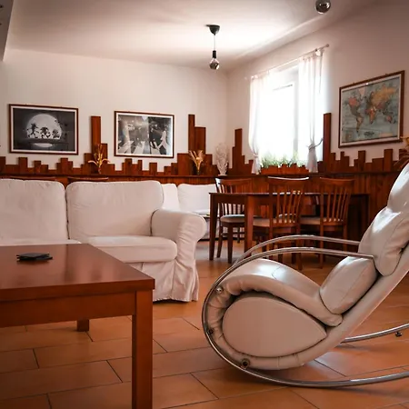 Πανσιόν Moravian Garden House Adults Only Novosedly (Breclav)
